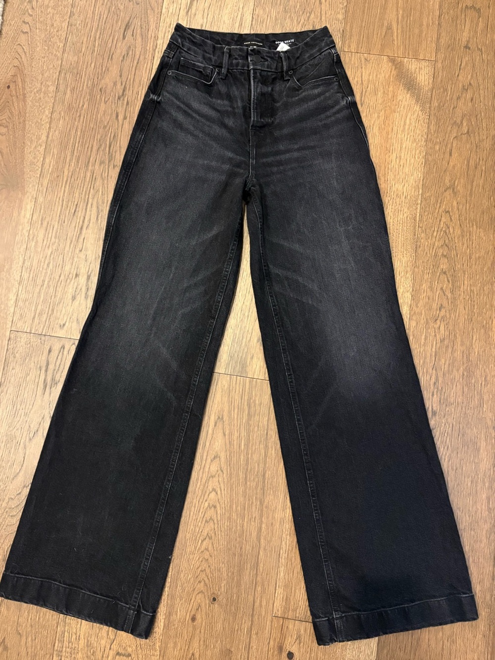 GOOD AMERICAN Wide-Leg Black Jeans. Good Skate